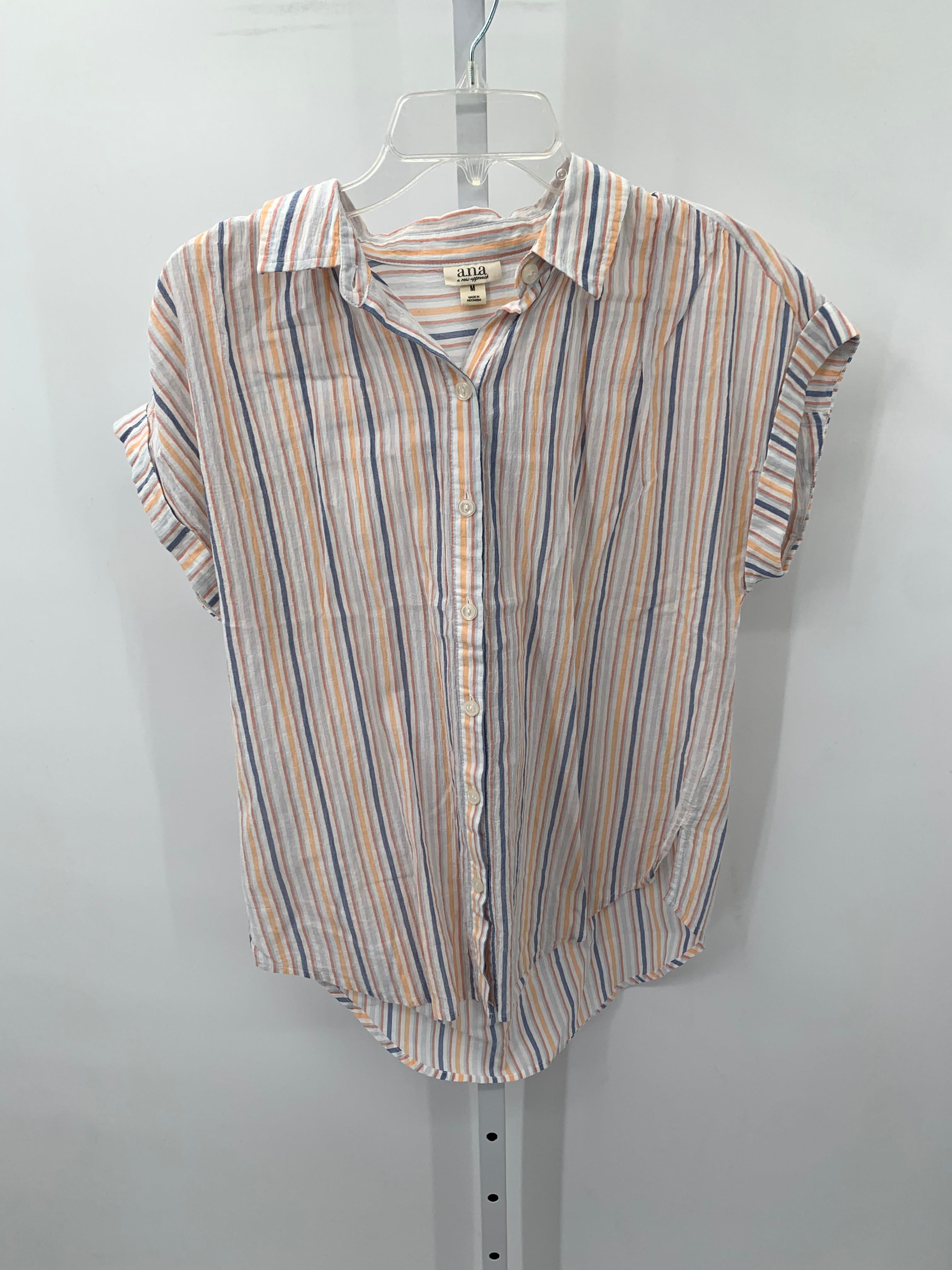 A.N.A. Size Medium Misses Short Sleeve Shirt