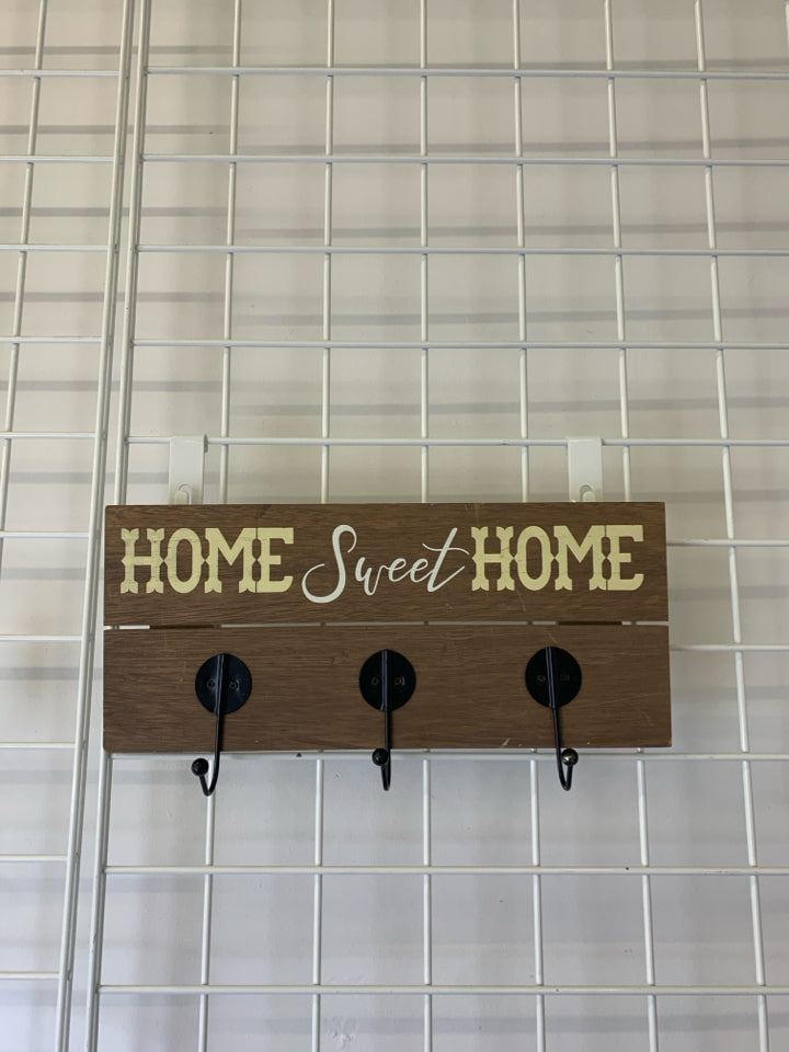 HOME SWEET HOME 3 HOOK WALL HANGING.