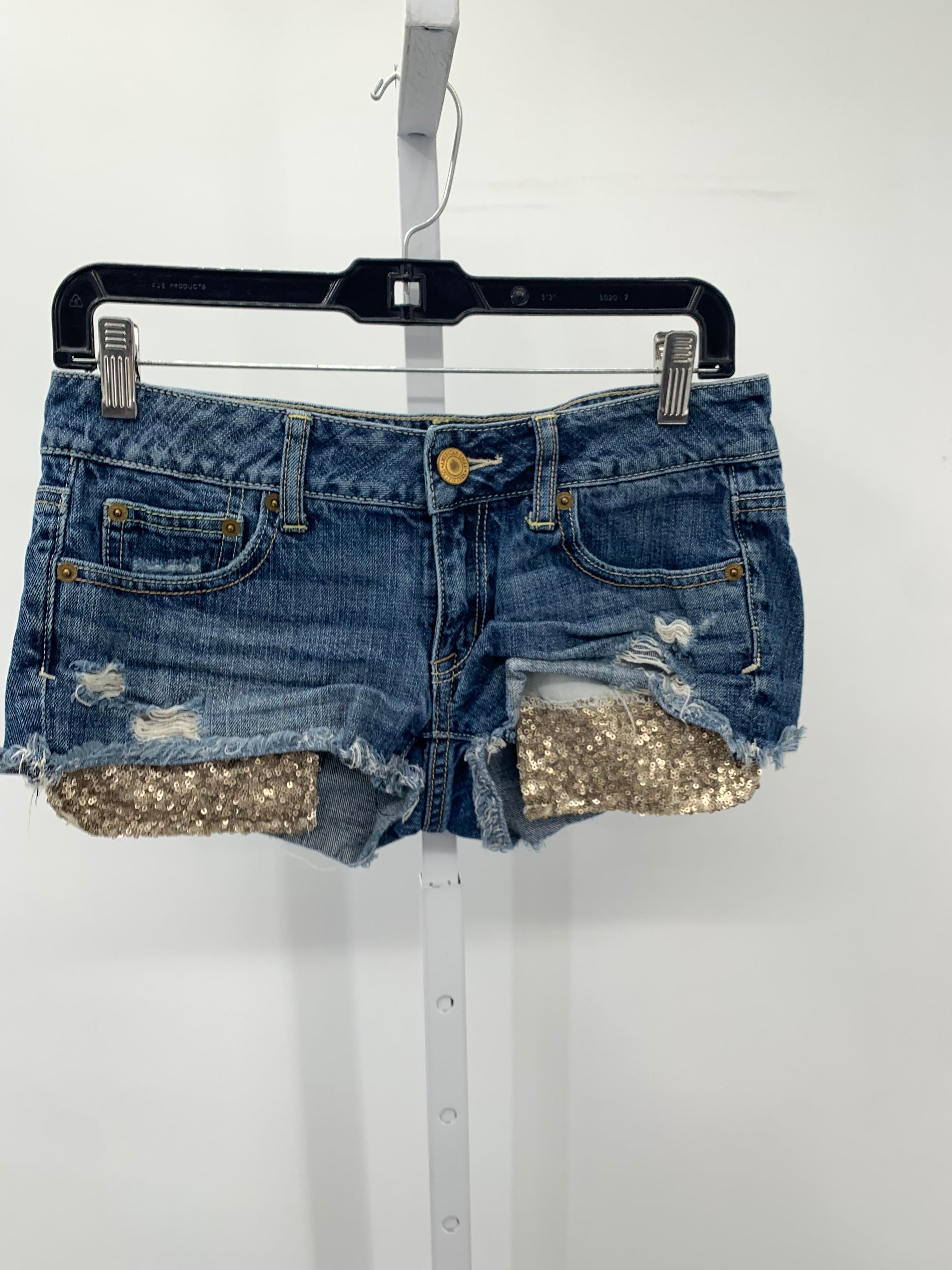 American Eagle Size 2 Juniors Shorts