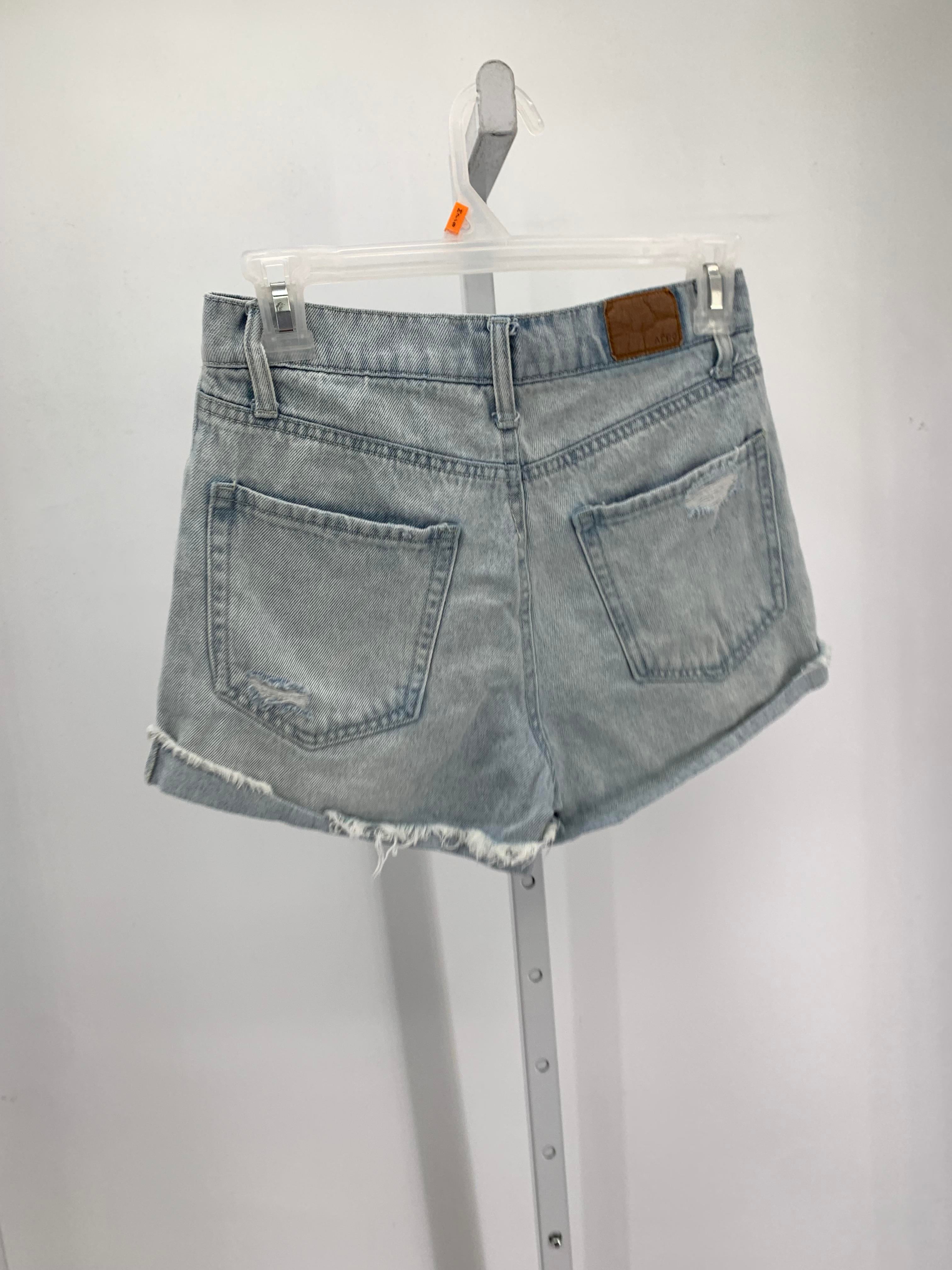 Aero Size 0 Juniors Shorts