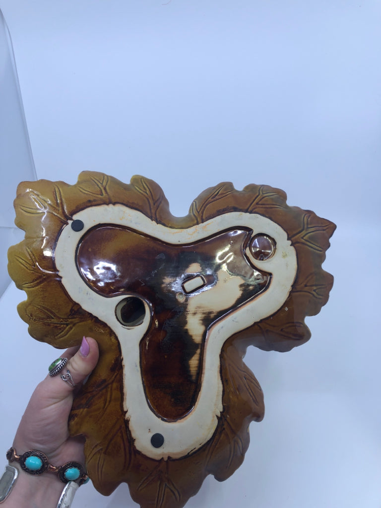 DIVIDED MAPLE LEAF CERAMIC SERVING DISH.