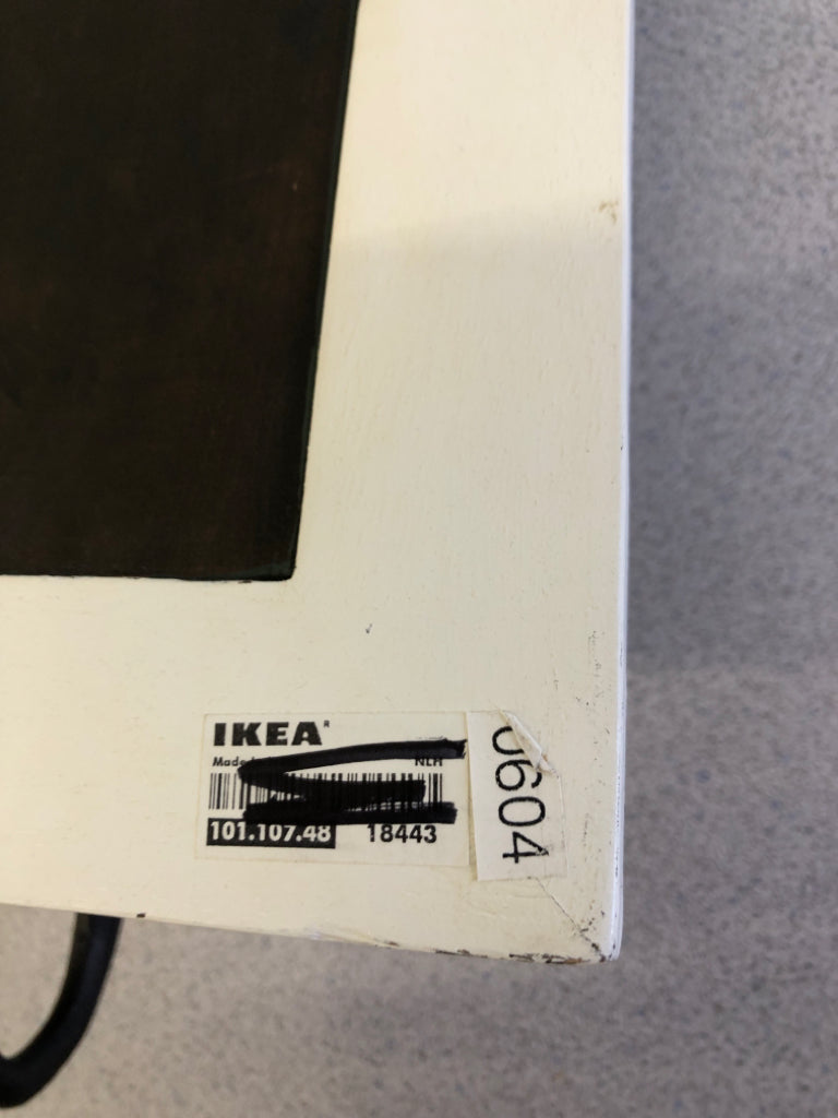 WHITE EMBOSSED MIRROR HANGING CANDLE HOLDER.