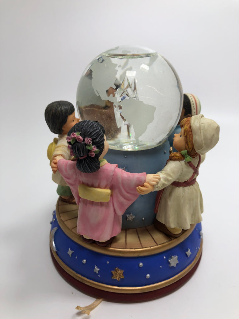 "PEACE IN THE NEW MILLENNIUM" MUSIC BOX/GLOBE.
