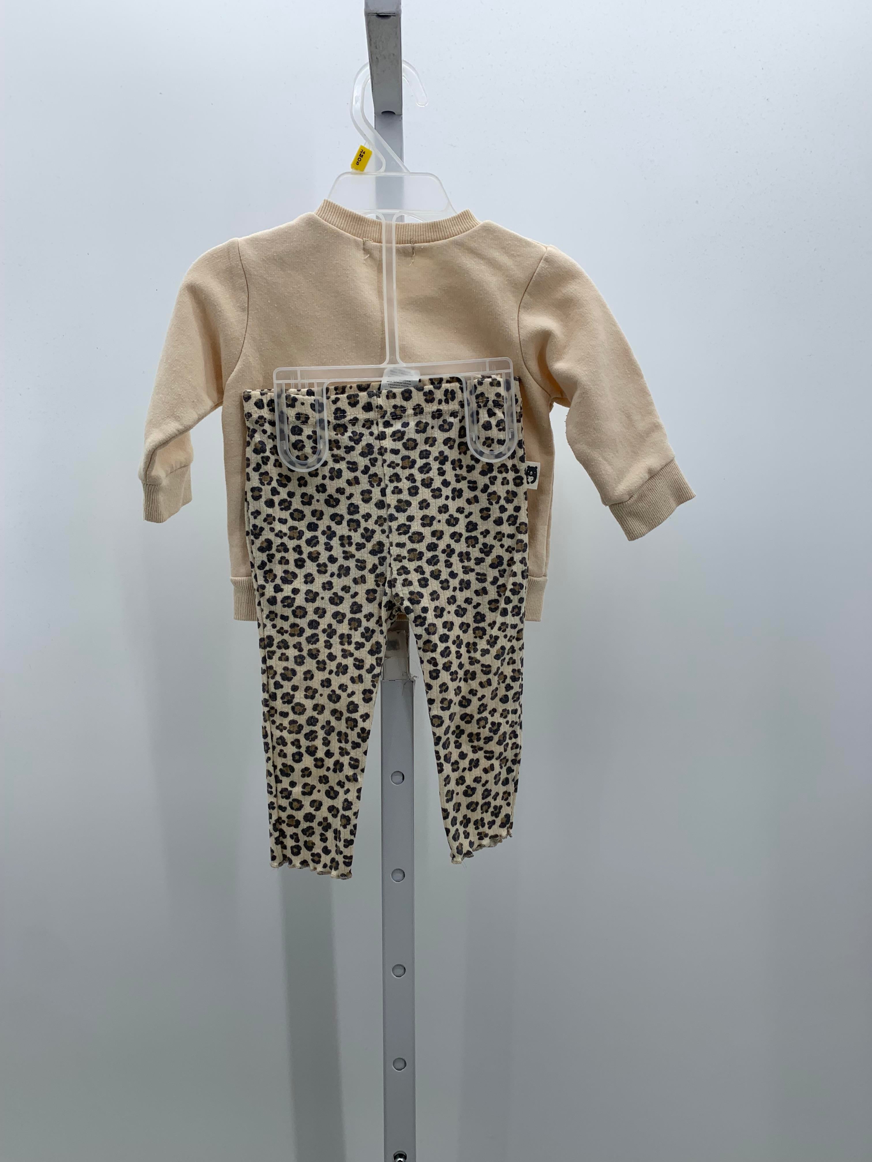 Rabbit + Bear Size 6-9 mon Girls 2 Pieces