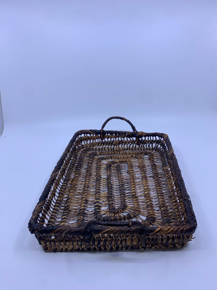 TWO TONE WICKER BASKET W HANDLES.