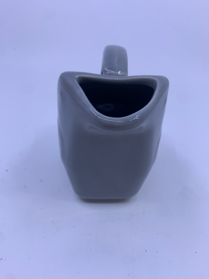 GREY BIRD SHAPED CREAMER.