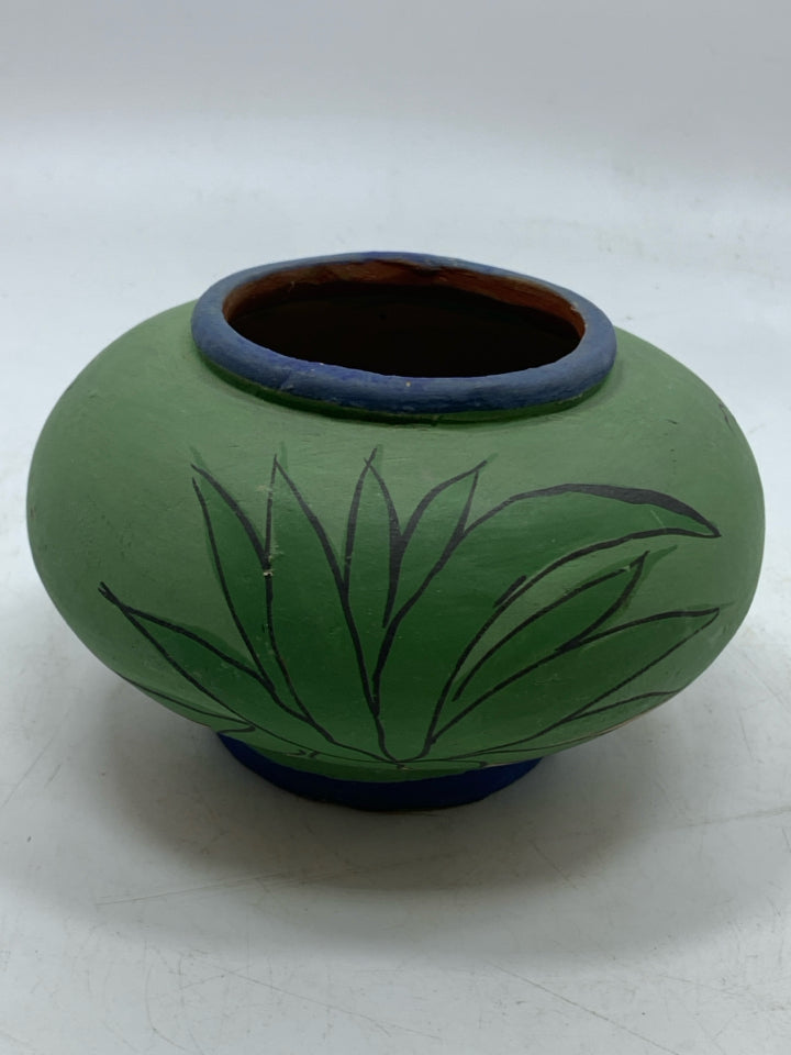 SOUTHWESTERN DESERT SCENE VASE- MEXICO.