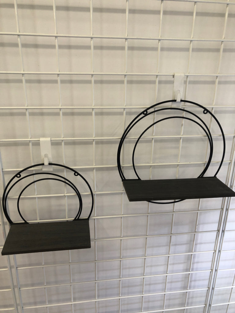 2 PC BLACK IRON TRIPLE CIRCLE FOLDING GRAY WALL SHELVES.