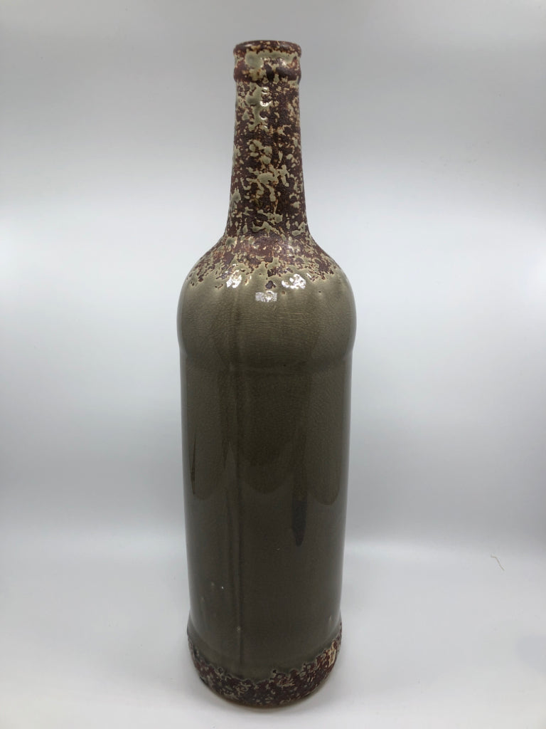 RUSTIC CRACKLE GLAZE SCRIPT VASE.
