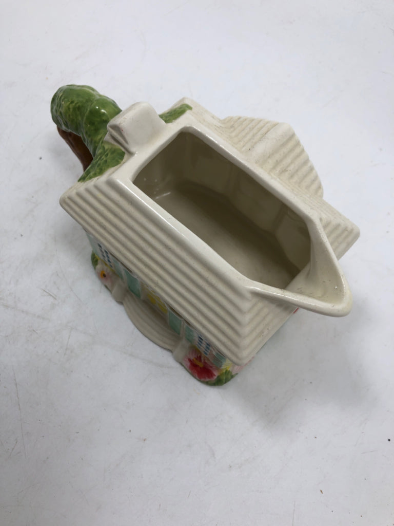 YELLOW COTTAGE W/PLANTS CREAMER.