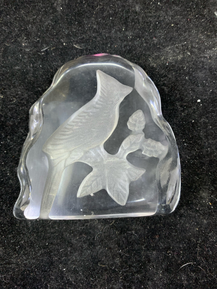 ETCHED CARDINAL ICEBERG SHAPED PAPERWEIGHT.