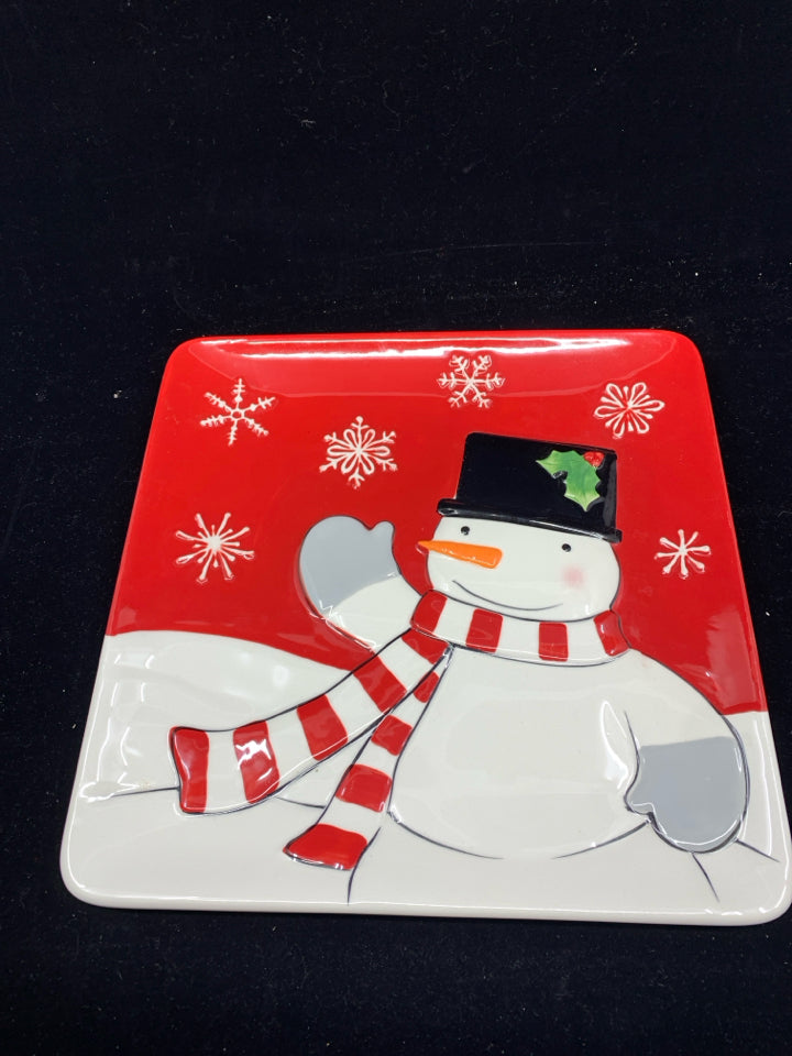 RED AND WHITE SNOWMAN PLATTER.