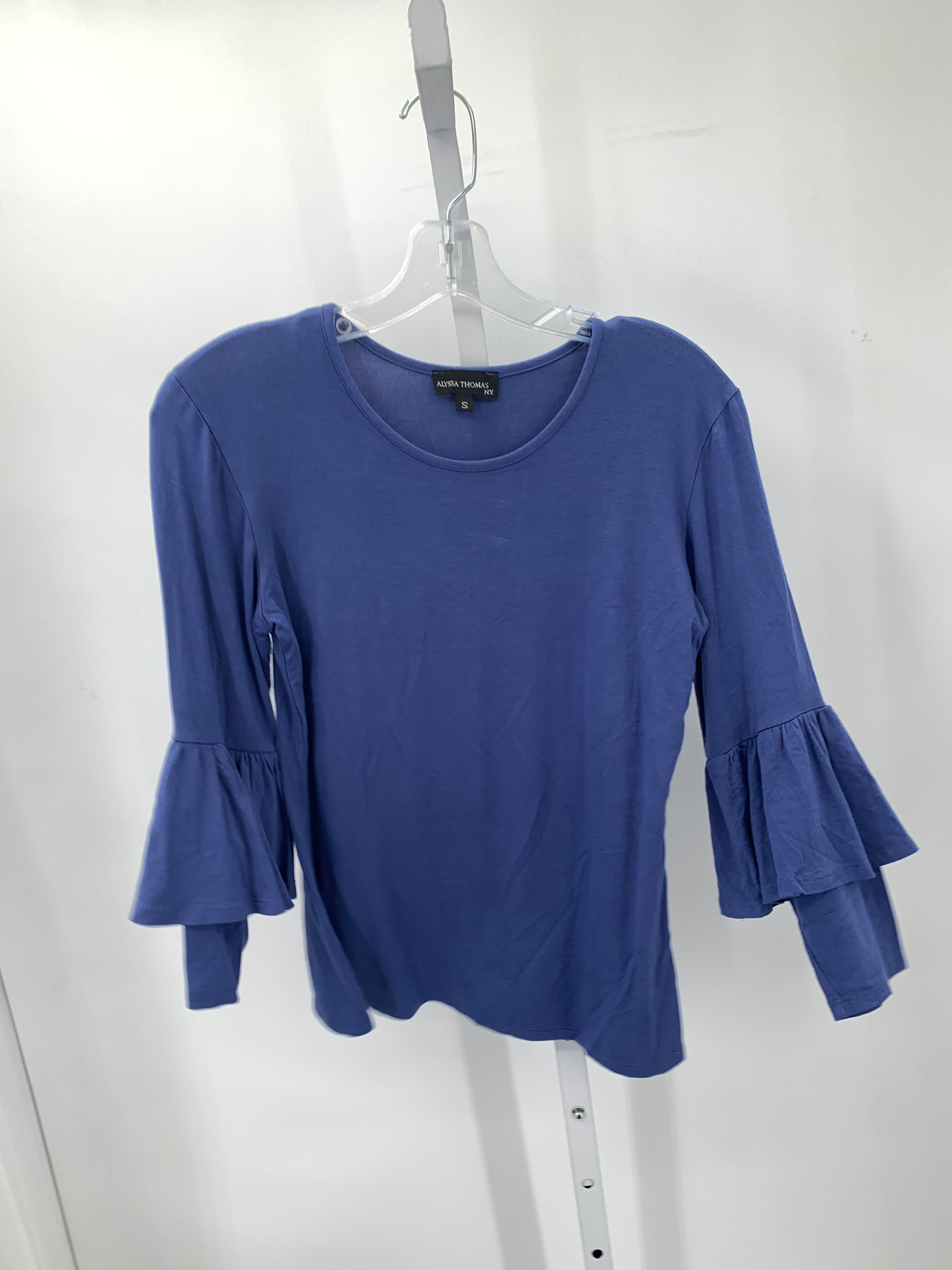 Size Small Misses 3/4 Sleeve Shirt
