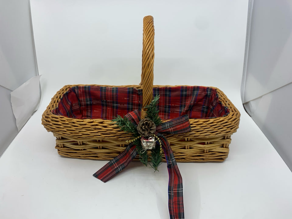 RECTANGLE BASKET W HANDLE AND BLUE RED PLAID LINER.