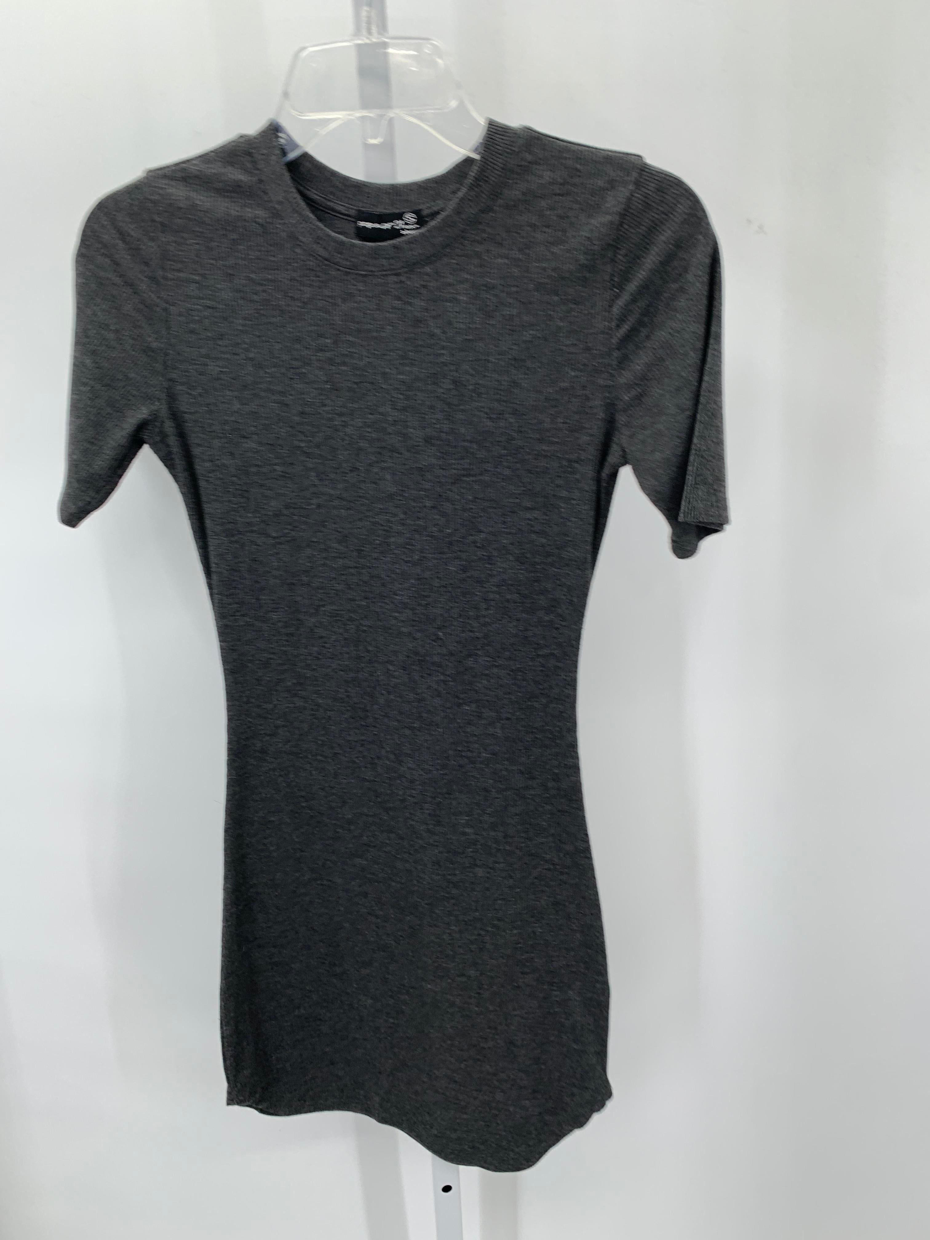 Size Small Juniors Short Sleeve Dress