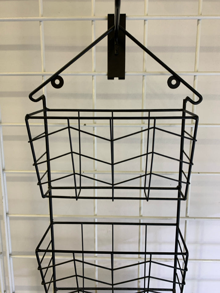 BLACK WIRE HANGING MAIL HOLDER WITH 3 HOOKS.