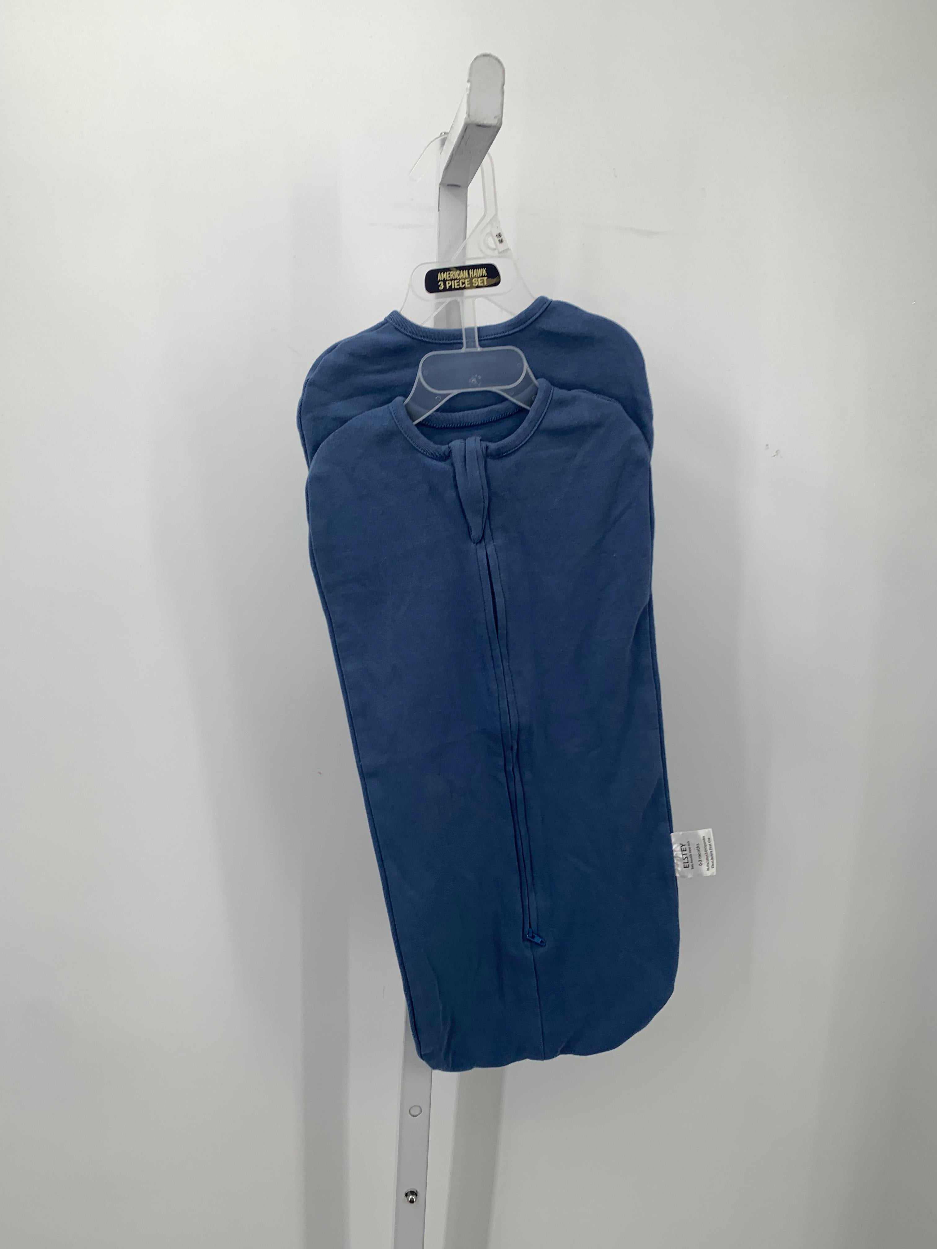 TWO SWADDLE SLEEP SAC.