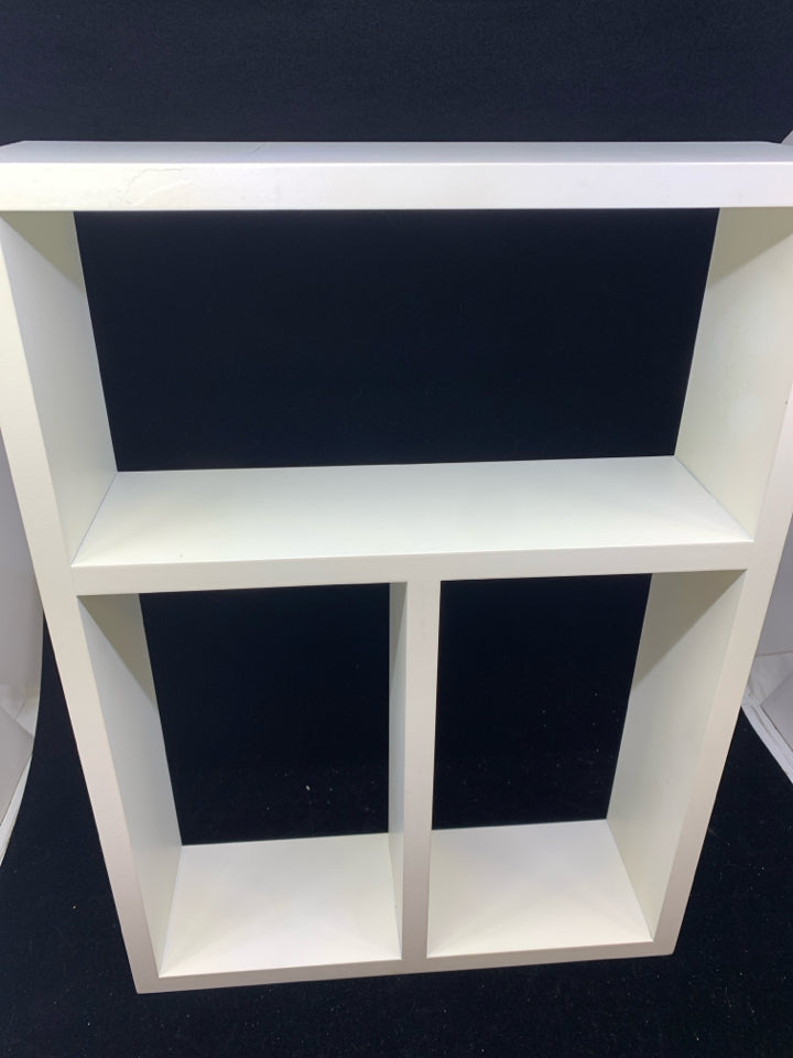 3 CUBE WHITE WALL SHELF.
