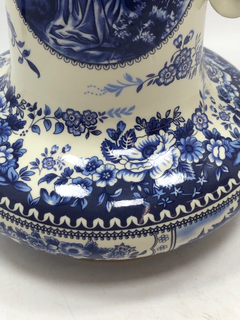 VTG BLUE/WHITE TALL DETAILED PITCHER.