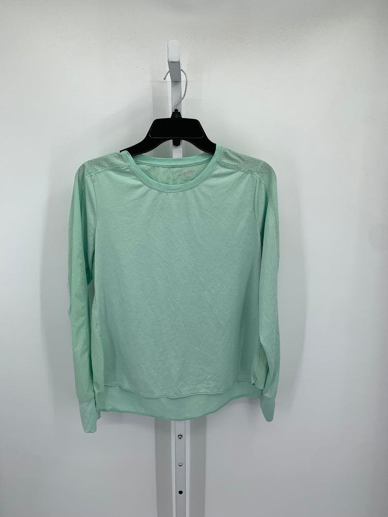 Avia Size Medium Misses Long Sleeve Shirt