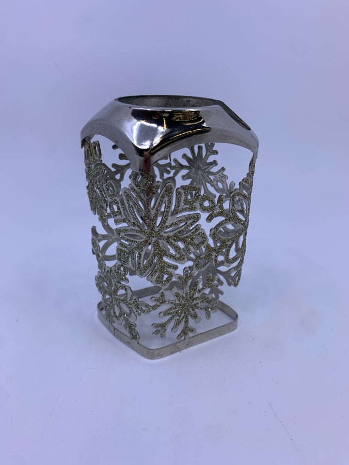 SILVER SNOWFLAKE SOAP BOTTLE HOLDER.