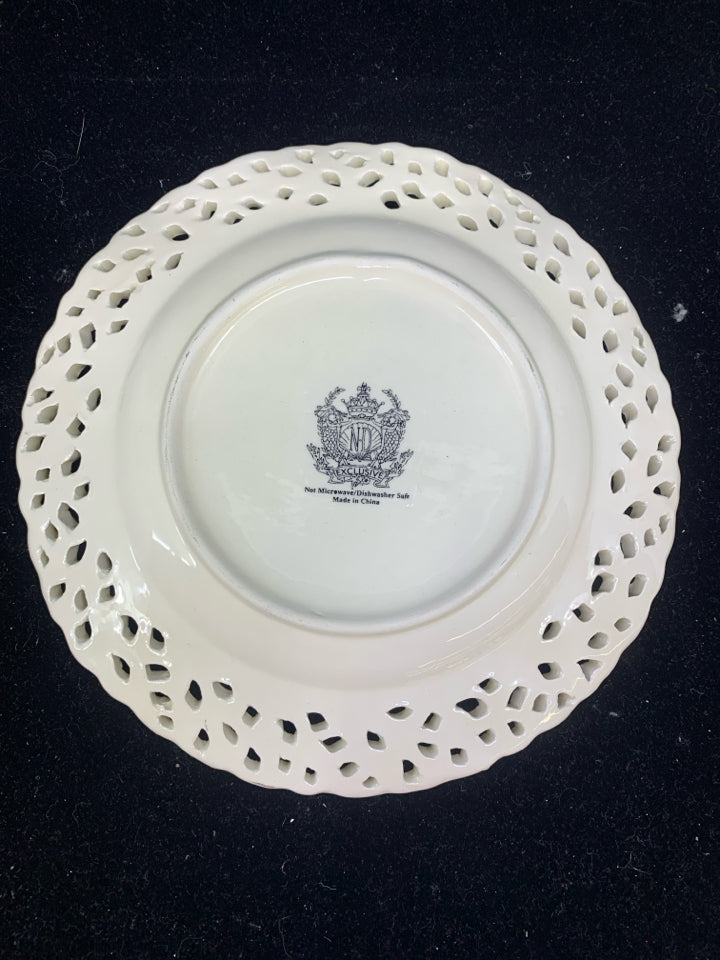 SMALL CREAM LACE EDGE PLATE.