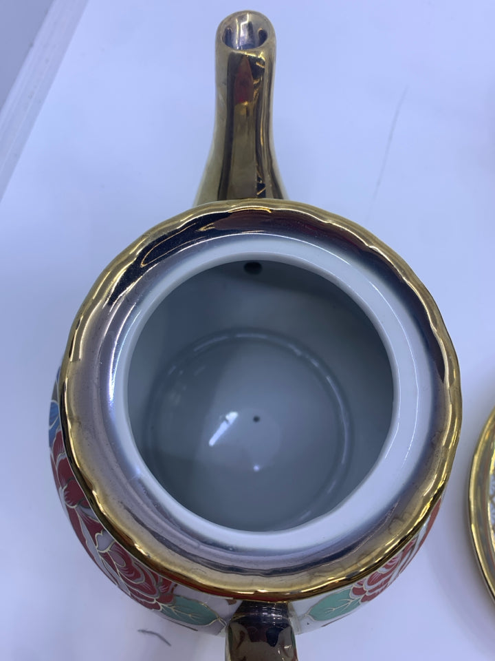 SVC FOR 4 TEA SET WHITE GOLD ACCENTS BLUE/PINK ROSES.