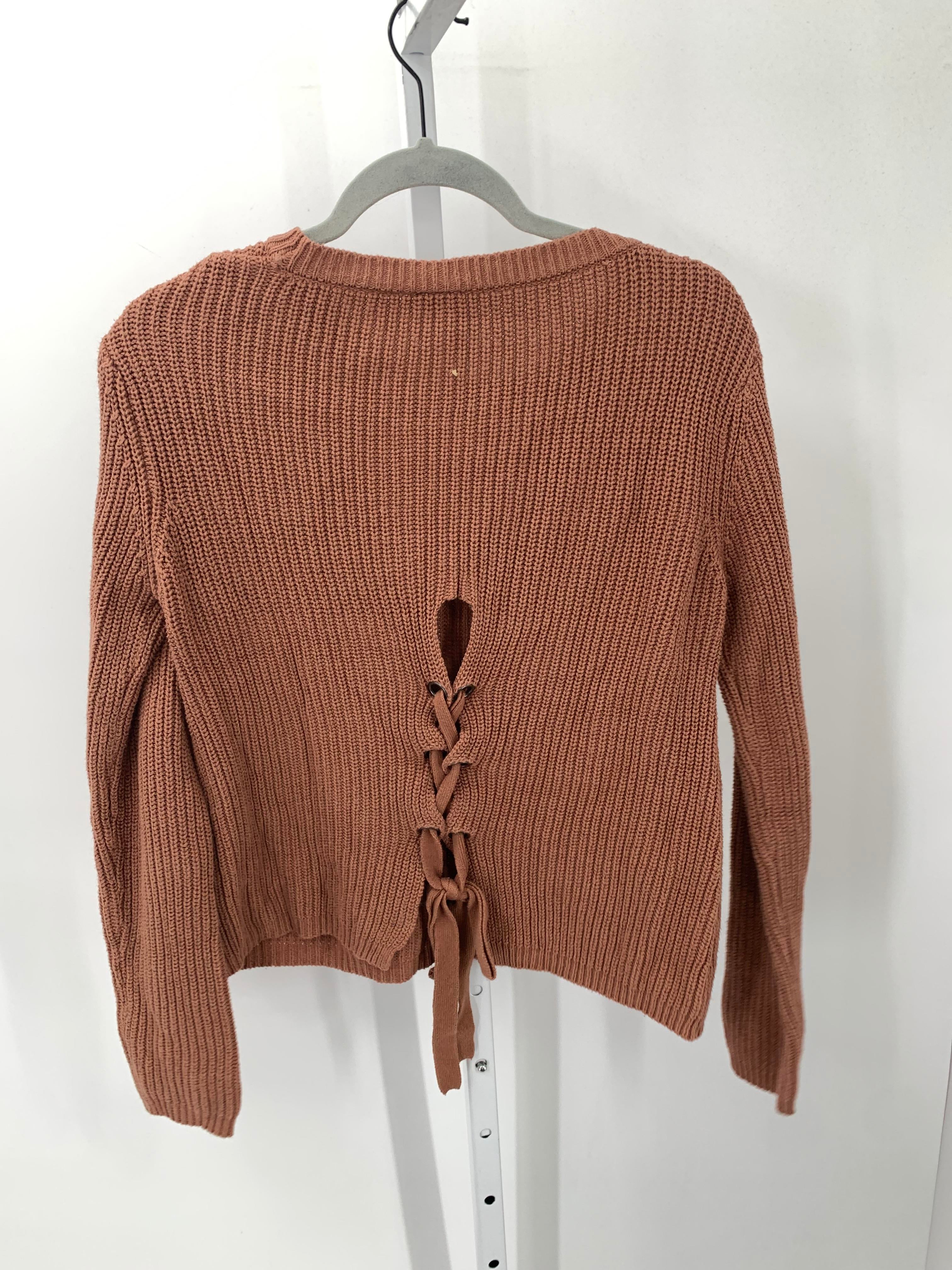 Size Medium Juniors Long Sleeve Sweater