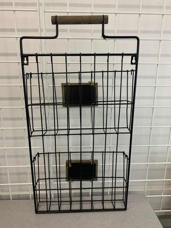 2 TIER METAL ORGANIZER W/LABEL SPOT.