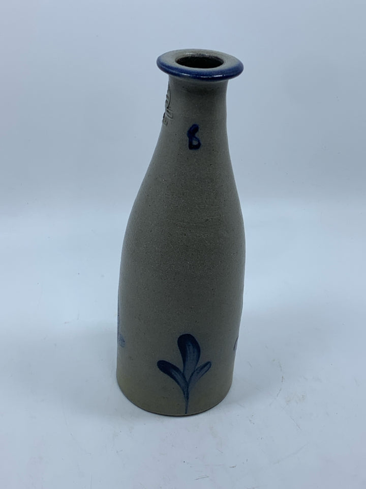 BLUE GREY SALT GLAZE NARROW NECK VASE.