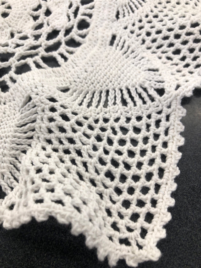 SMALL WHITE DOILY.