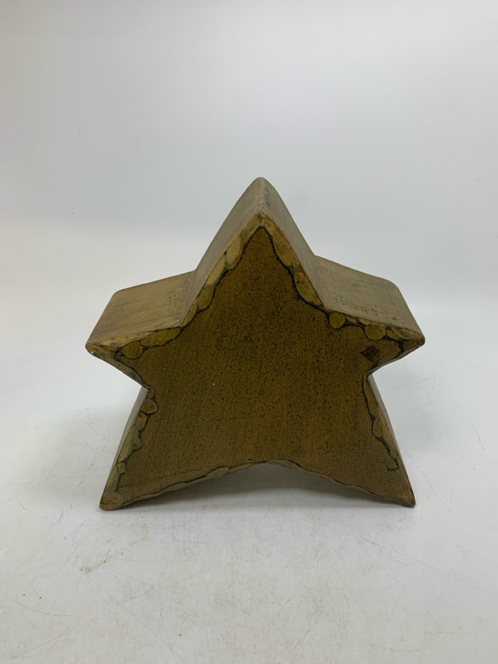 HEAVY DISTRESSED BLOCK STAR.