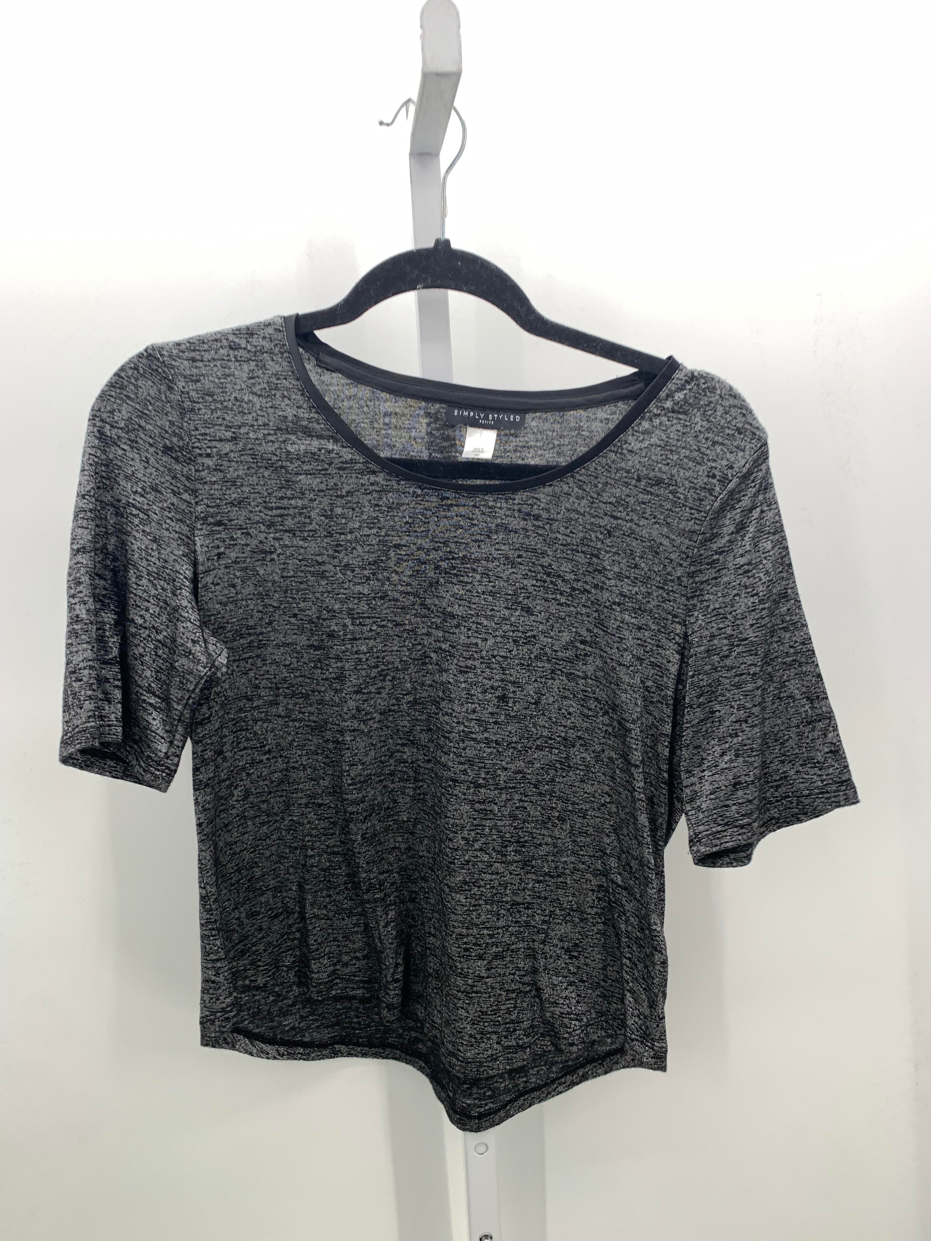 Simply Styled Size Medium Petite Petite Short Sleeve Shirt
