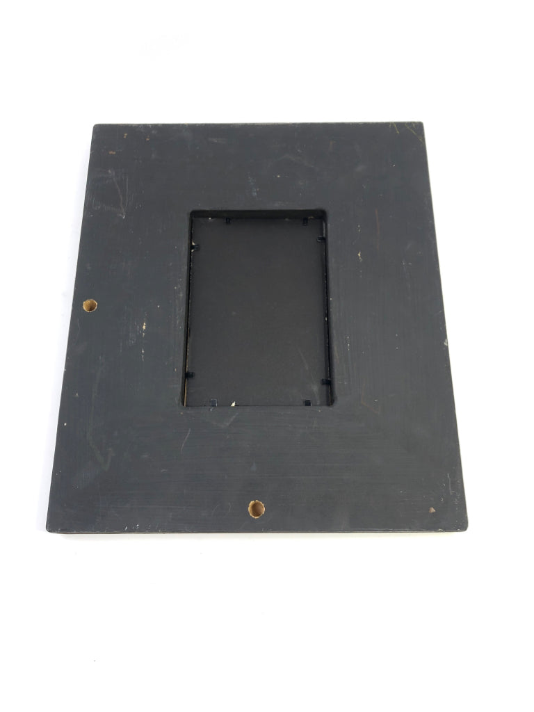 IF YOU HANGOUT W/ CHICKENS-FRAMED SIGN.