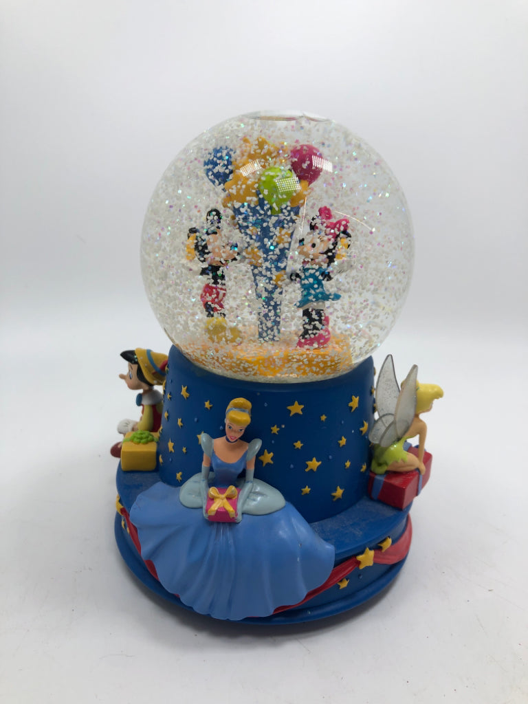 DISNEY WALT'S 100 MUSICAL SNOW GLOBE.