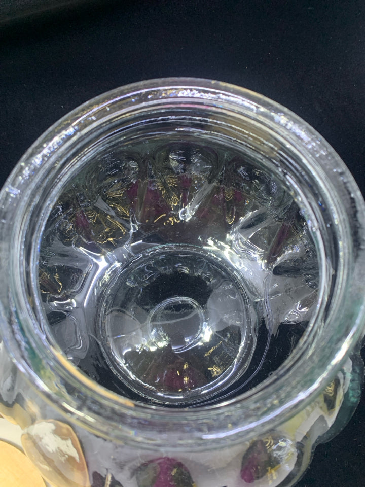 LARGE ROUND GLASS ONION JAR W/BAMBOO LID.
