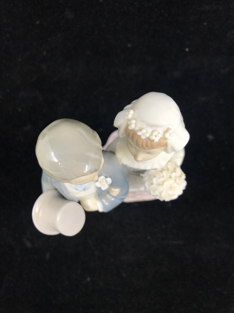 VTG LLADRO WEDDING COUPLE MAN AND WOMAN #4808.