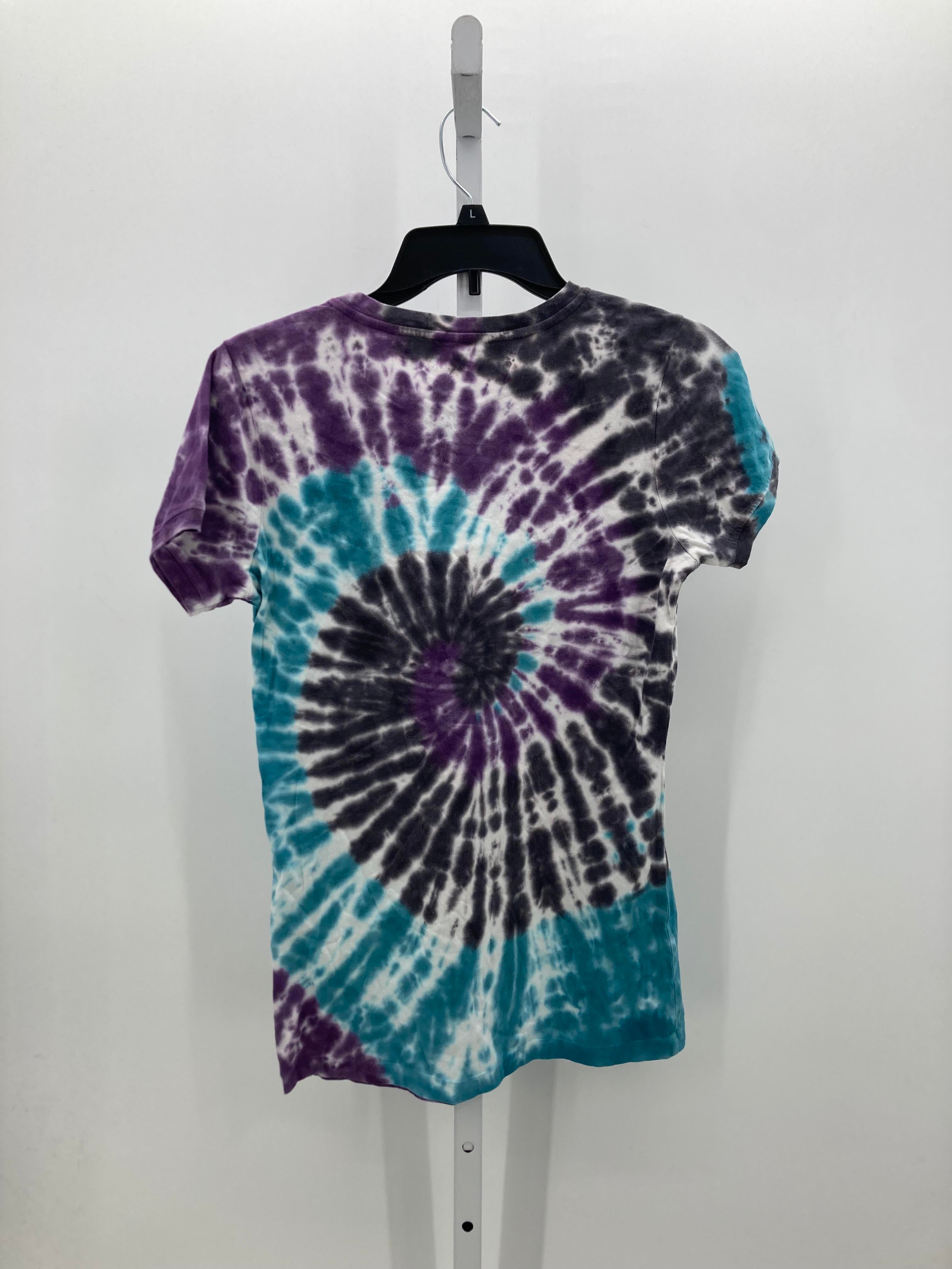 Size Medium Misses Short Sleeve Shirt