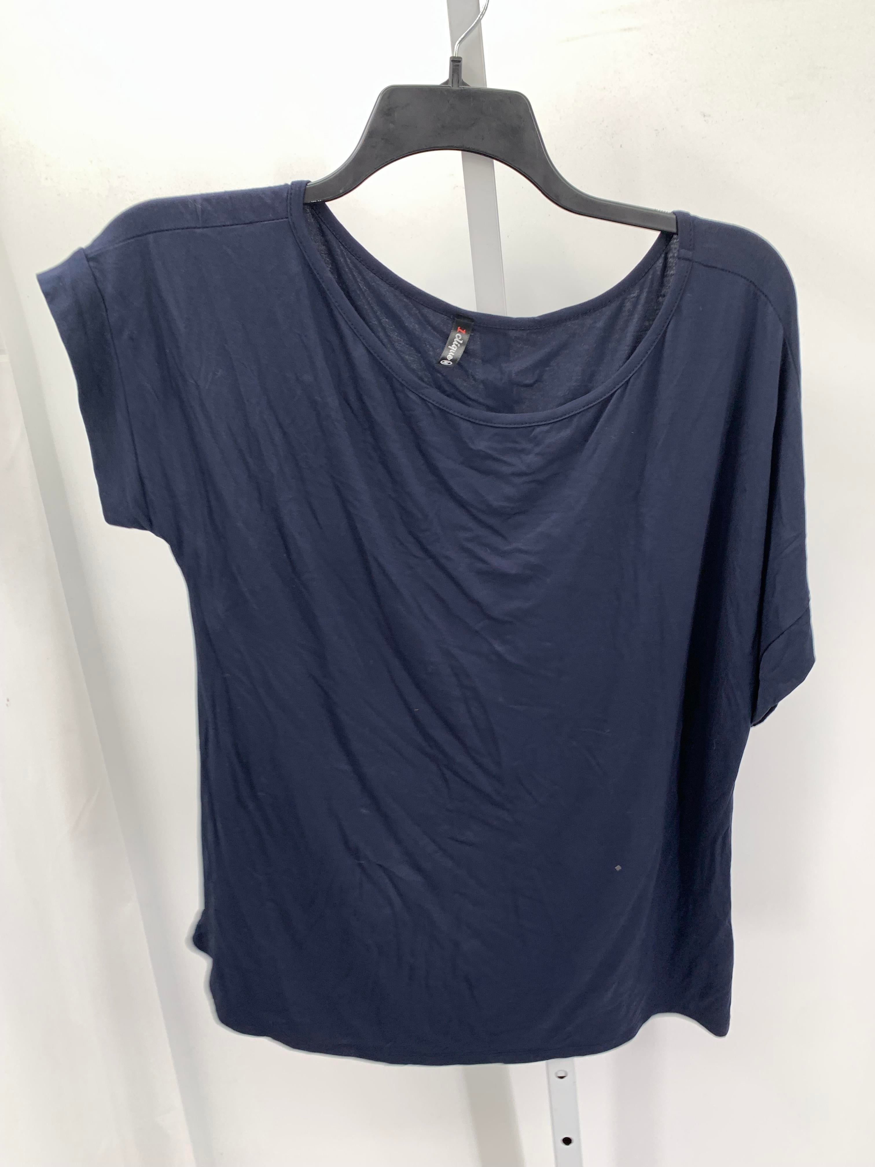 Size Medium Misses Short Sleeve Shirt