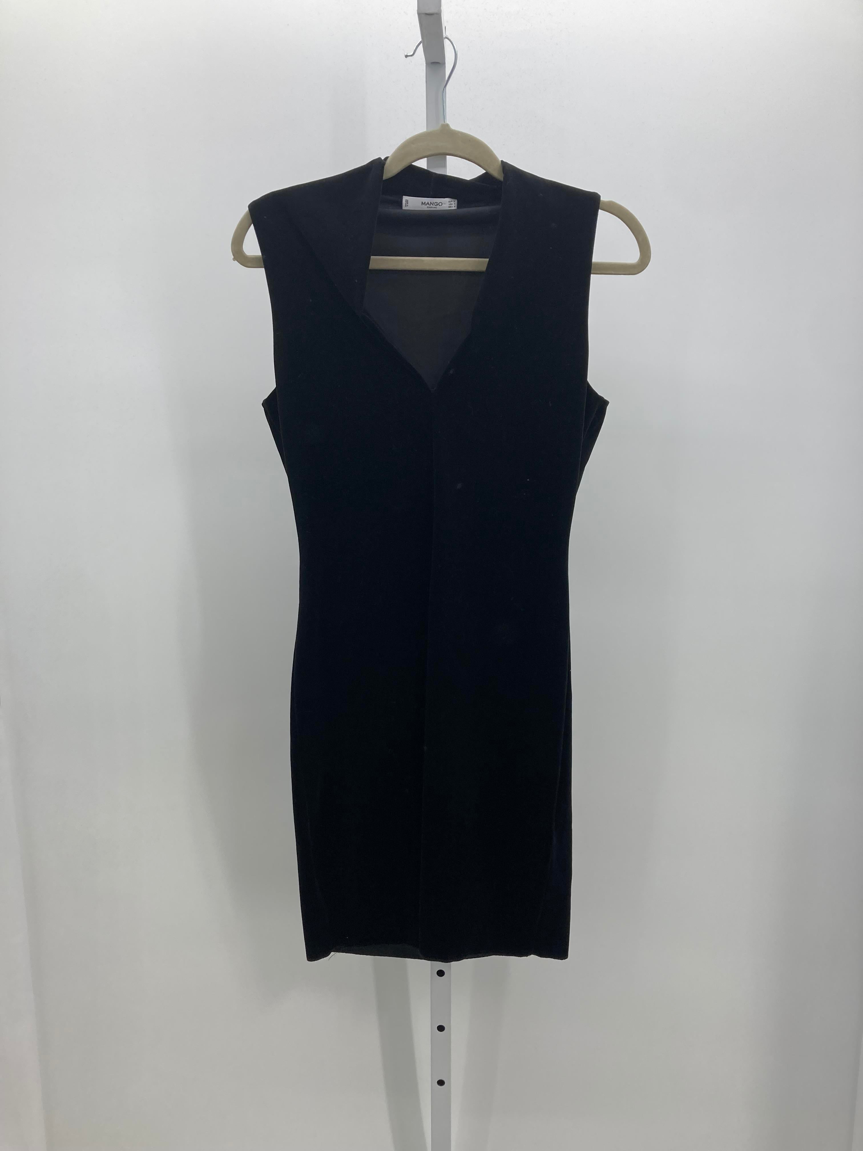 Size 6 Juniors Sleeveless Dress