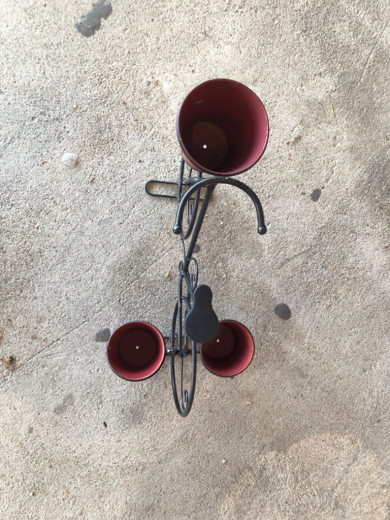 BLACK METAL BIKE PLANTER.