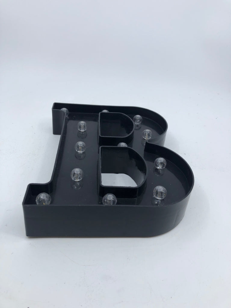 LIGHT UP BLACK B.