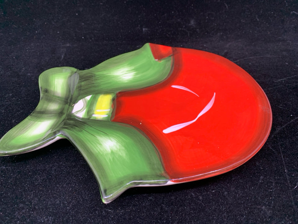 CERAMIC RED ORNAMENT PLATE.