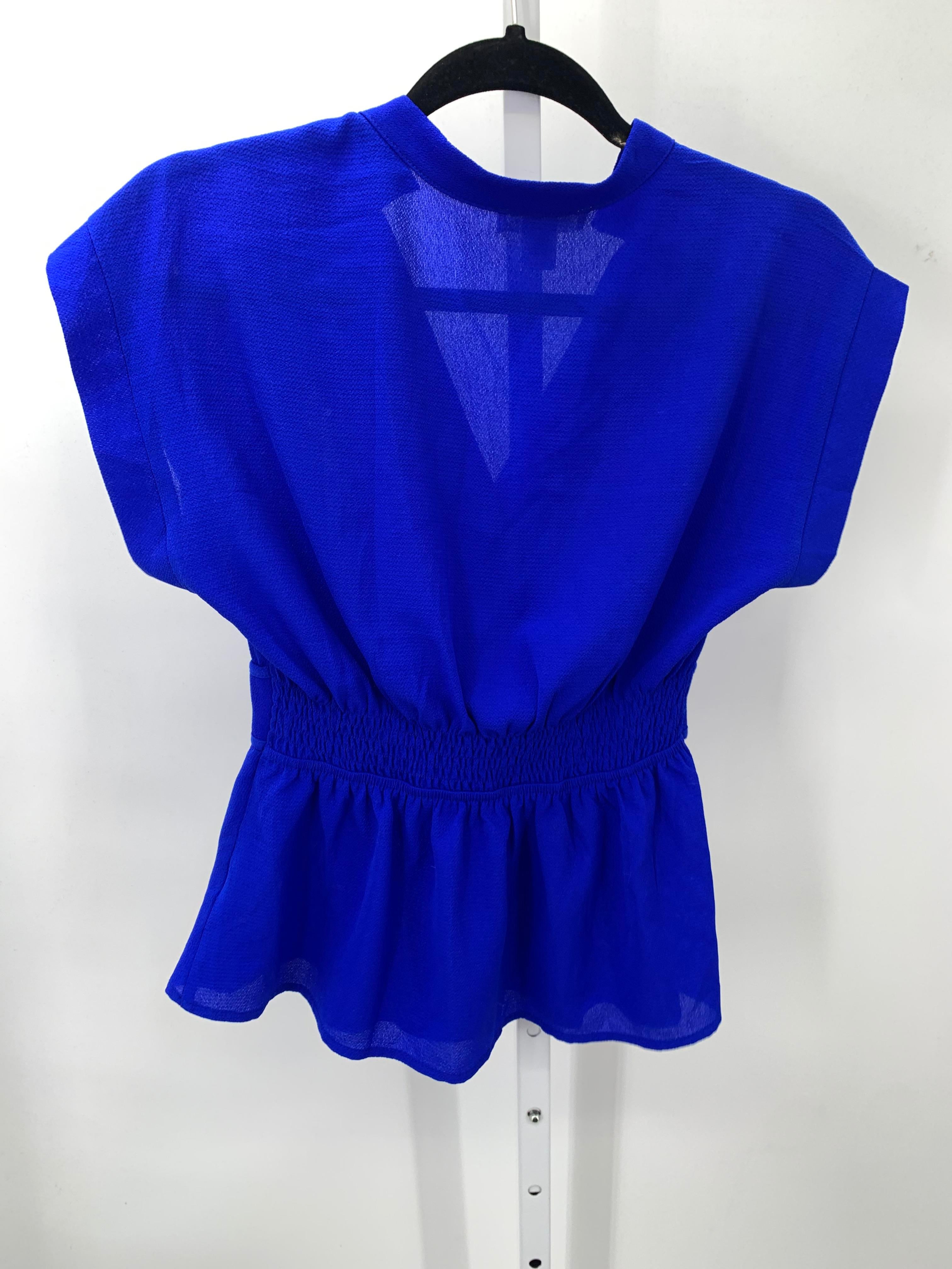monteau Size Small Misses Short Sleeve Shirt