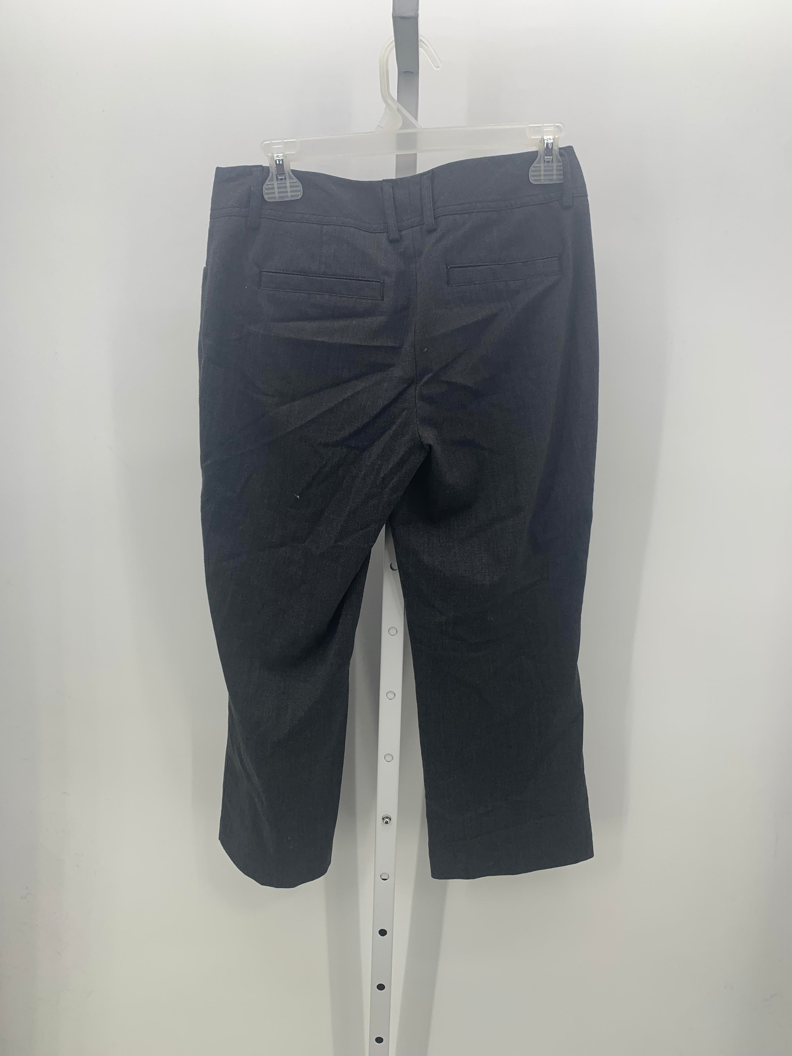 Express Size 4 Misses Cropped Pants