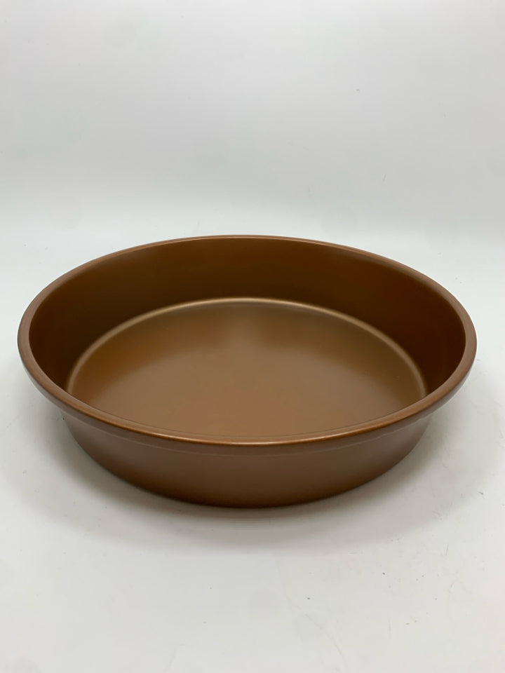 ROUND COPPER CAKE PAN.