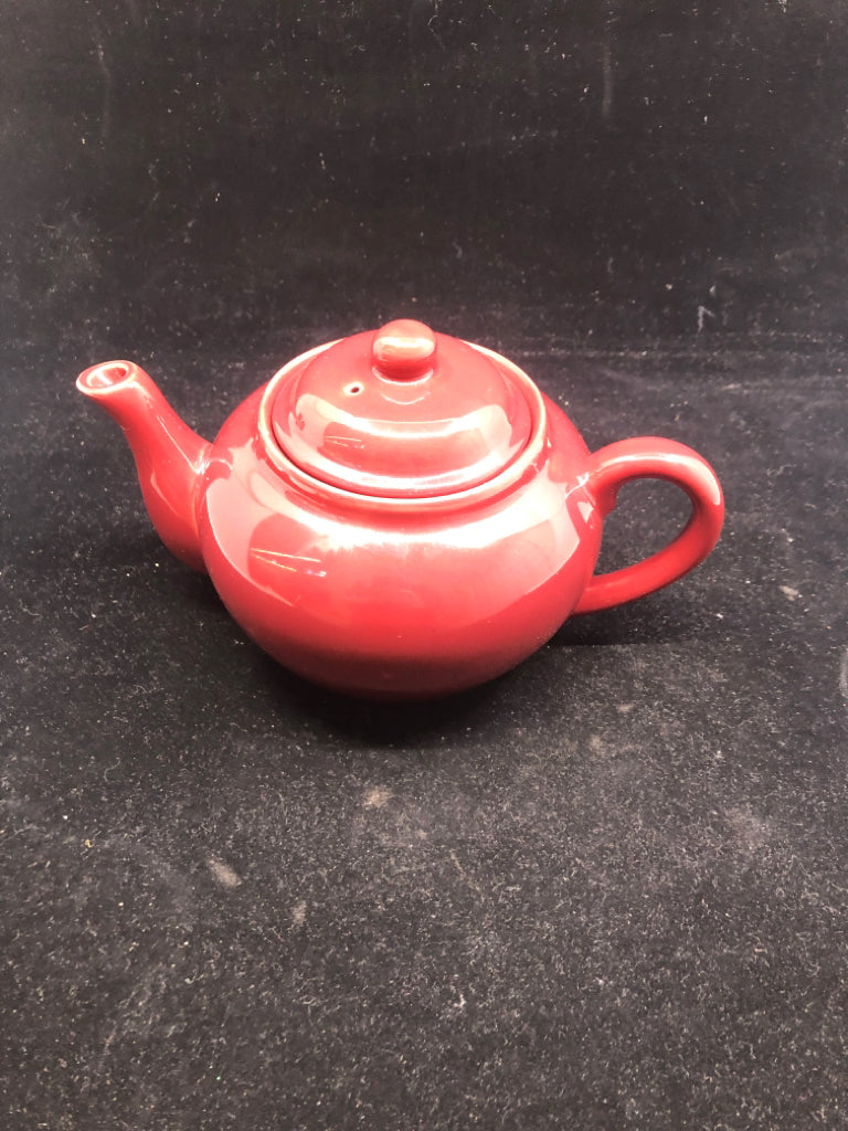 OLD AMSTERDAM MAROON TEAPOT WITH LEAVES INFUSER.