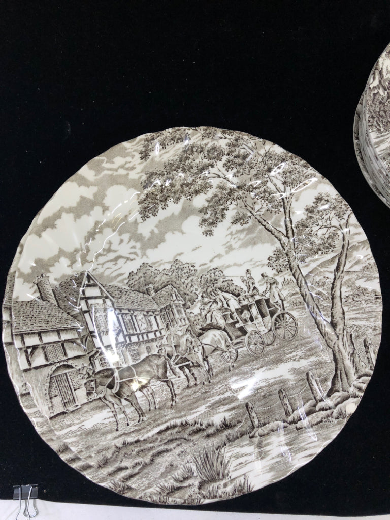 24PC ROYAL MAIL CARRIAGE DINNER SET, SVC FOR 8.