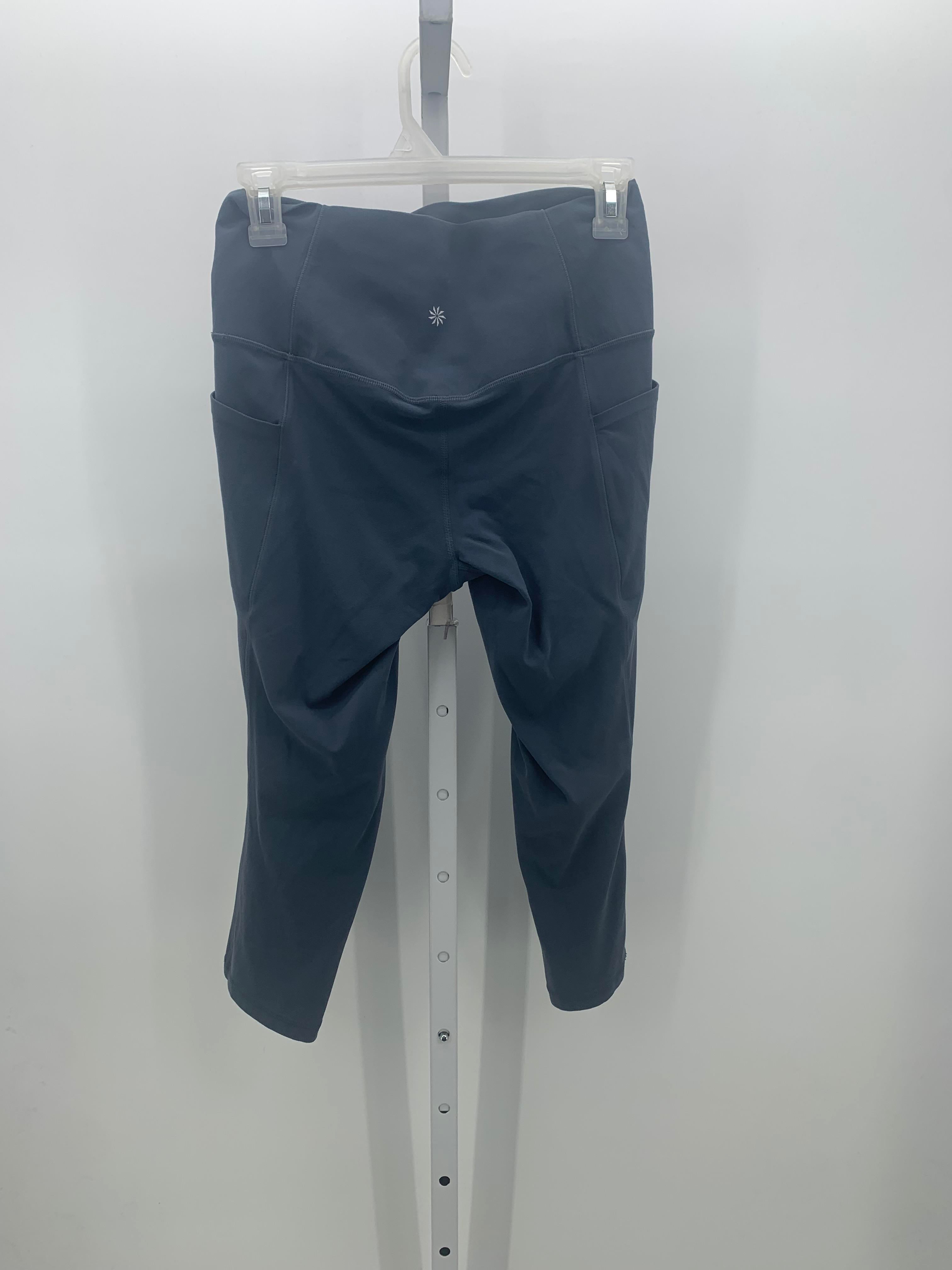 Athleta Size Medium Misses Leggings