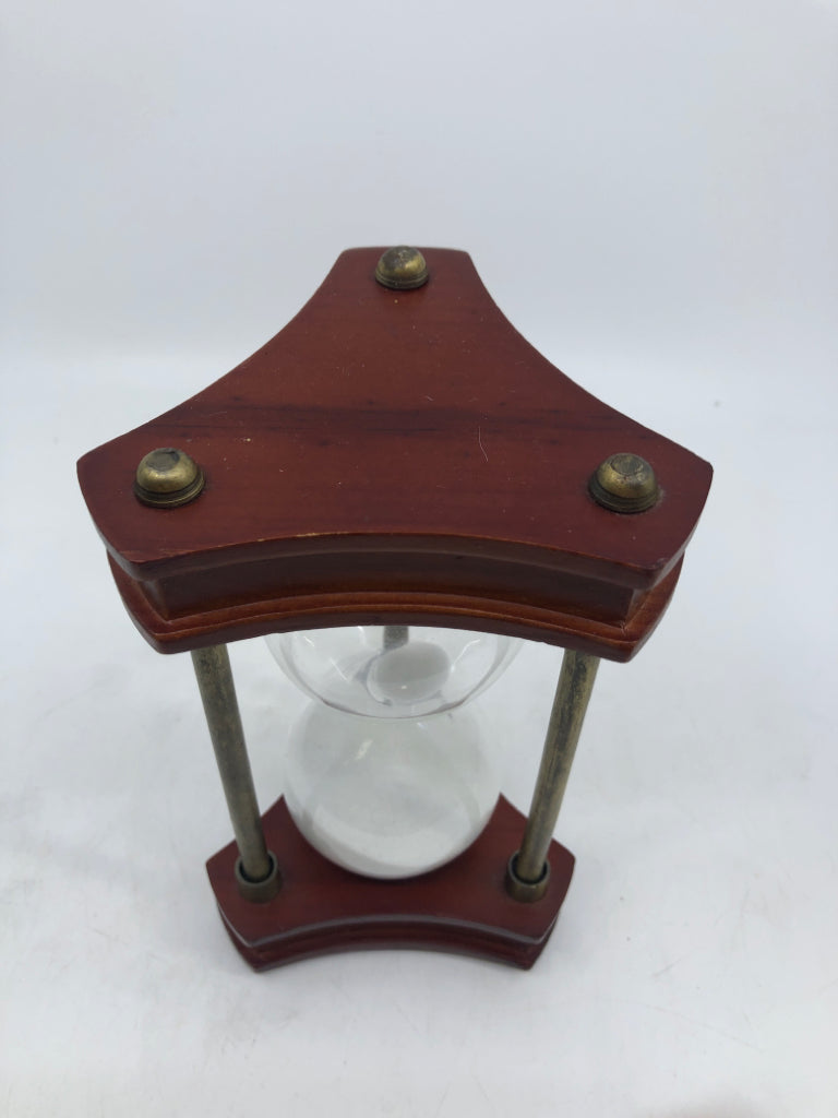 WOOD BASE HOUR GLASS.